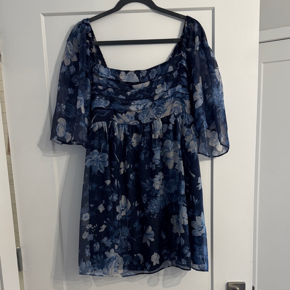Abercrombie & Fitch Dark Blue Floral Blouse